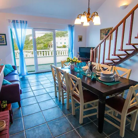 Villa Jadranka Beachfront & Pool Maslinica