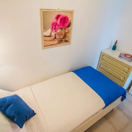 Jadranka Beachfront & Pool