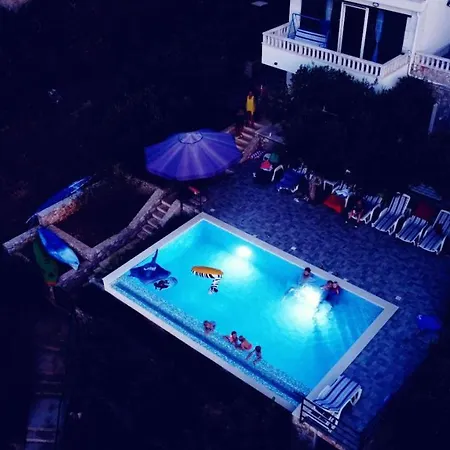 Villa Jadranka Beachfront & Pool